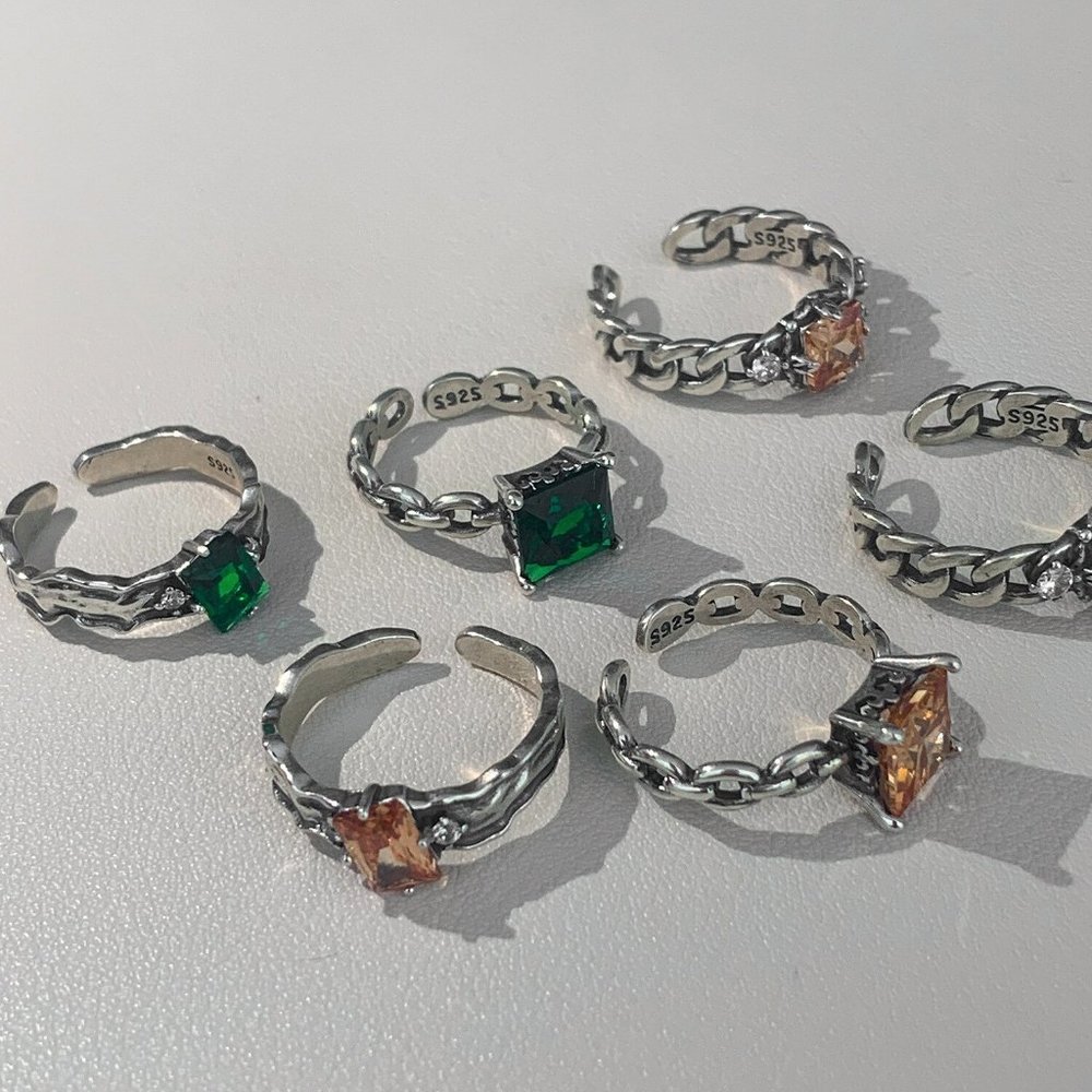 ANTIQUE LOOK RING - Picture 4 of 4